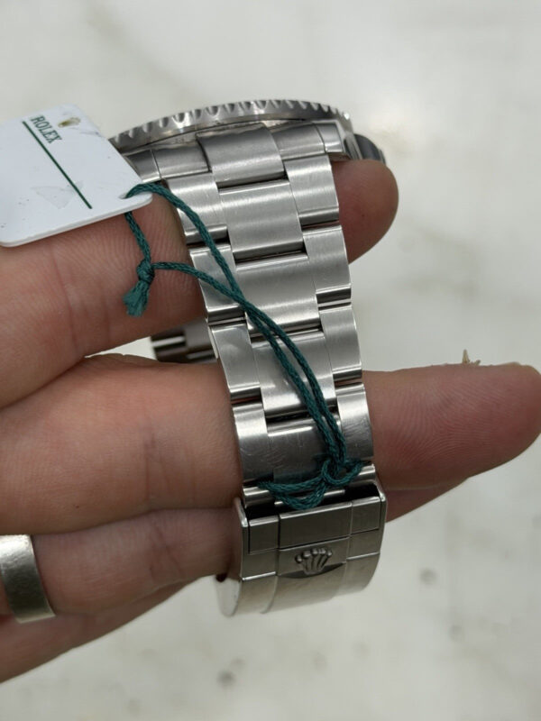 57_0d1ad4a5-a883-4d4e-9e7a-0c7a9269eb07 2017 Rolex Sea-Dweller Stainless Steel Black Dial 43mm Automatic Watch 126600