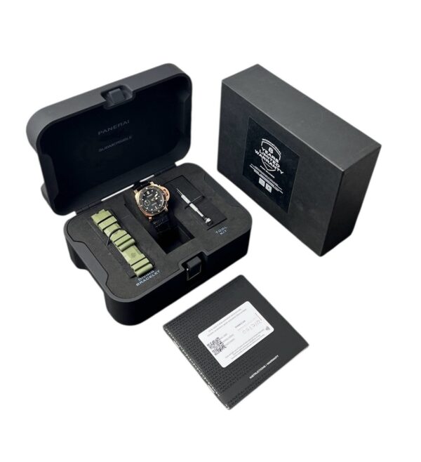 Panerai Submersible 18k Rose Gold Black Dial 42mm Automatic Mens Watch PAM01164