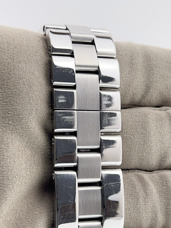 57_52803663-6da4-4bca-a6e5-05d874254cbd Cartier Roadster Stainless Steel Black Dial 40mm Automatic Mens Watch W62007X6