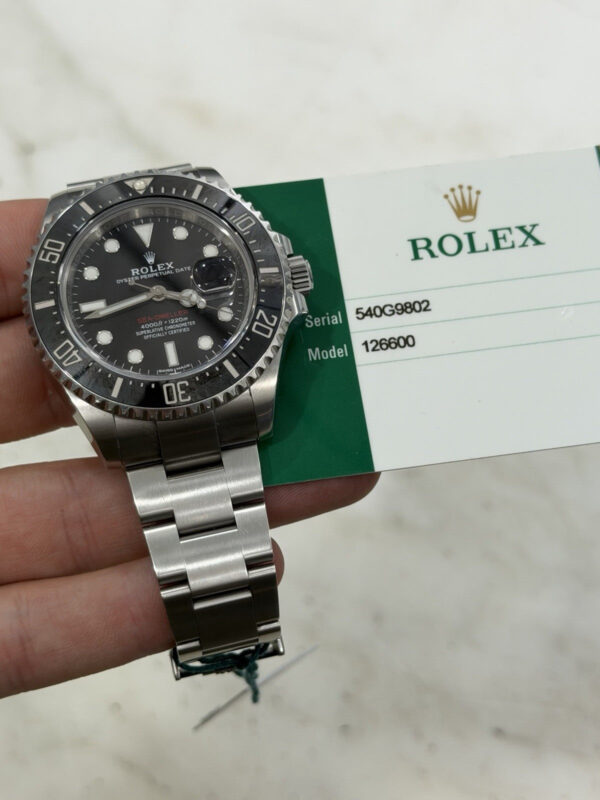 57_53ab5825-e592-44ca-aa22-0761afc8e209 2017 Rolex Sea-Dweller Stainless Steel Black Dial 43mm Automatic Watch 126600