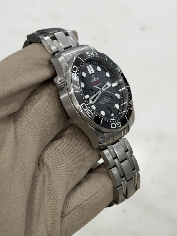 Omega Seamaster Men’s Black Dial Swiss Automatic Watch 210.30.42.20.01.001