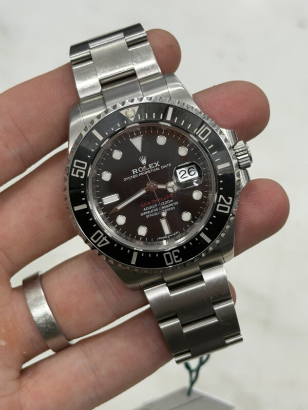 57_cbdd36eb-e1c7-4f5f-8b46-23595cd14971 2017 Rolex Sea-Dweller Stainless Steel Black Dial 43mm Automatic Watch 126600
